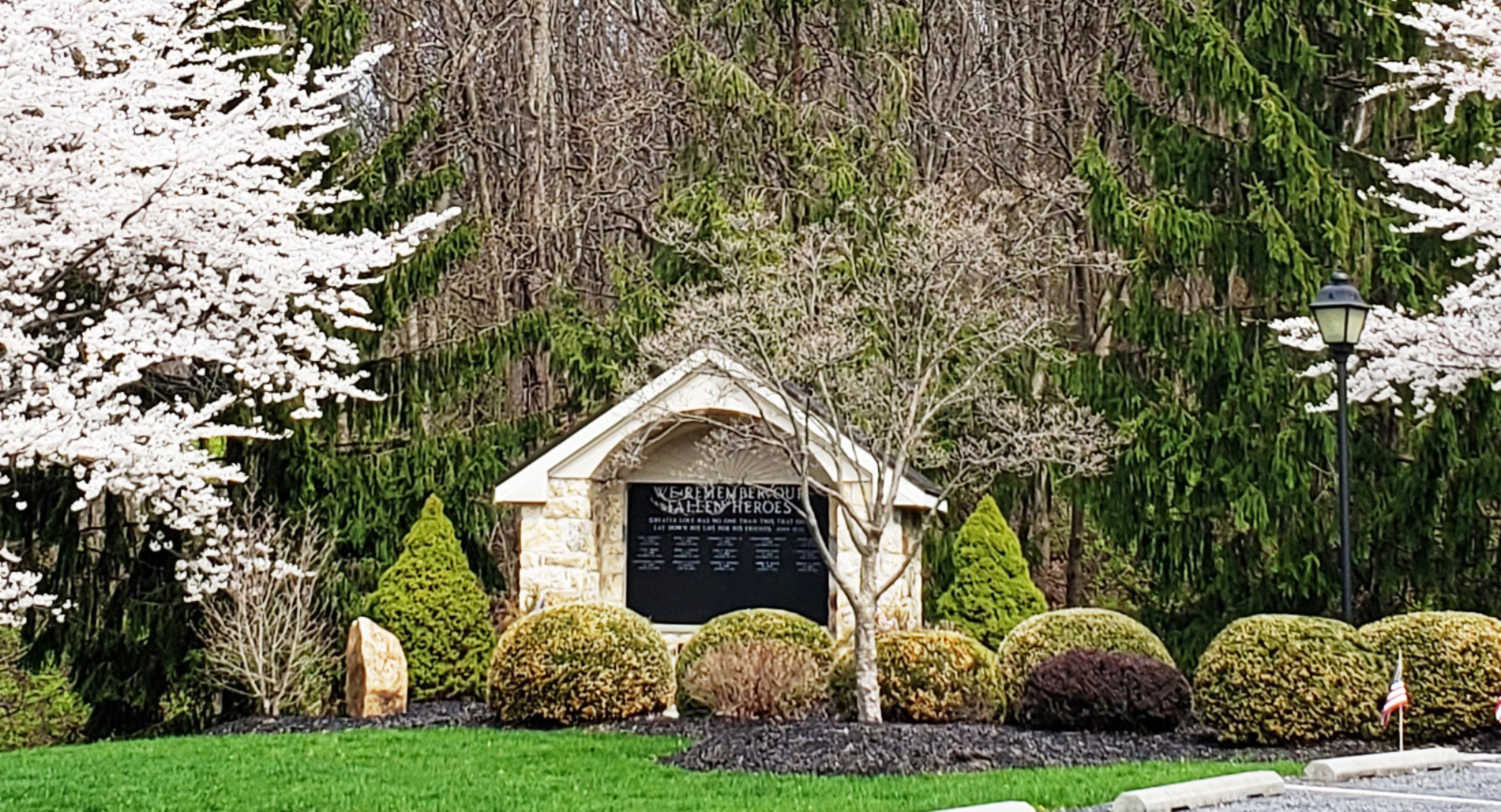 memorial-slider